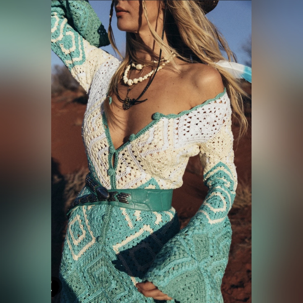 Chasing Unicorns California Crochet Ombre Dress XS - Picture 4 of 16